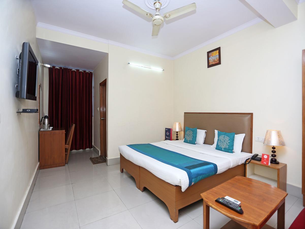 Oyo 10788 Hotel Harisons Continental ปัฏนา ภายนอก รูปภาพ